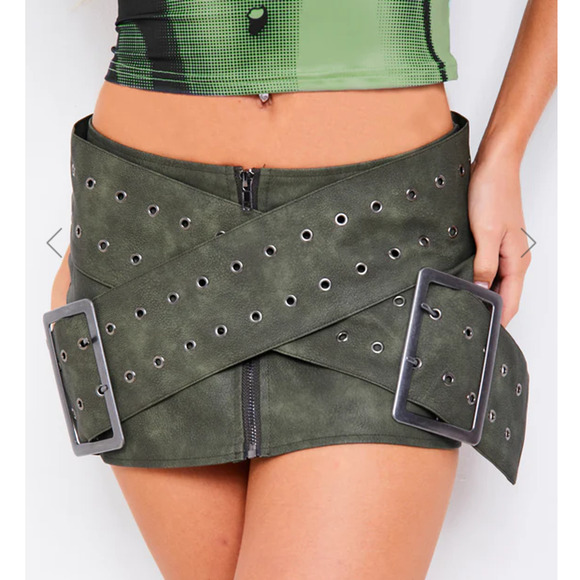 MICAS Dresses & Skirts - MICAS Women's Faux Leather Green Crossover Belt Mini Skirt Medium